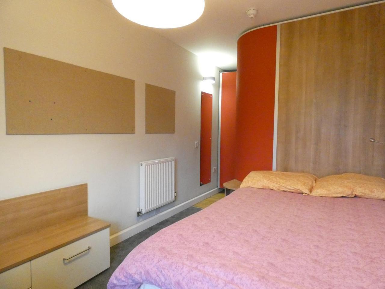 Newington Court Hostel Лондон Екстериор снимка