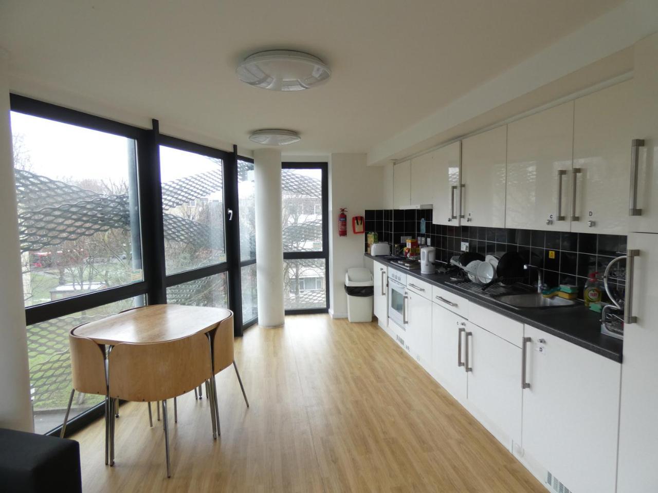 Newington Court Hostel Лондон Екстериор снимка